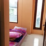 Ganendra Syari\'Ah Guesthouse